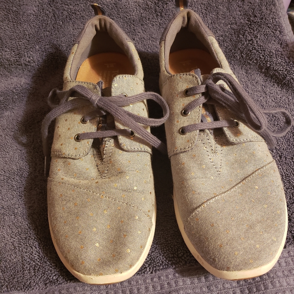 Toms Del Rey Chambray Sneakers Size 8 Gold Polka Dot Lace Up Shoes